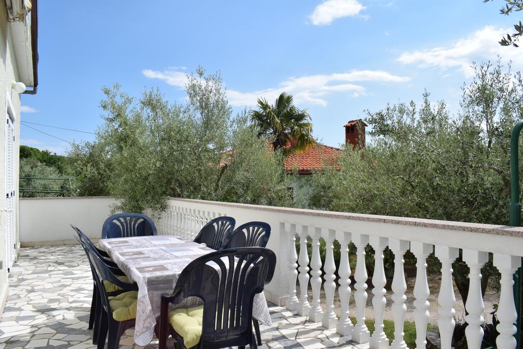Apartments Berny Sveti Vid-Miholjice Екстериор снимка